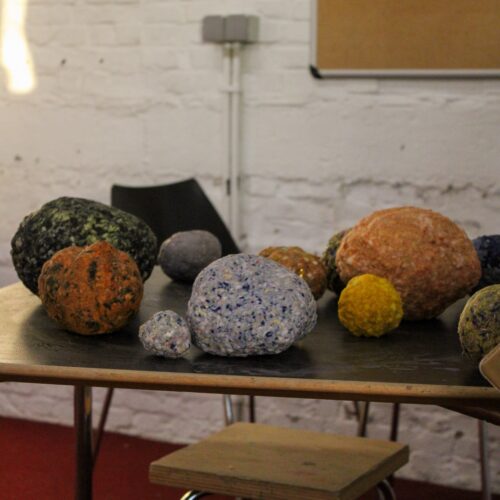 【1/31(土)開催】ワークショップ「手で石をつくる」｜AIRアーティスト：石黒香